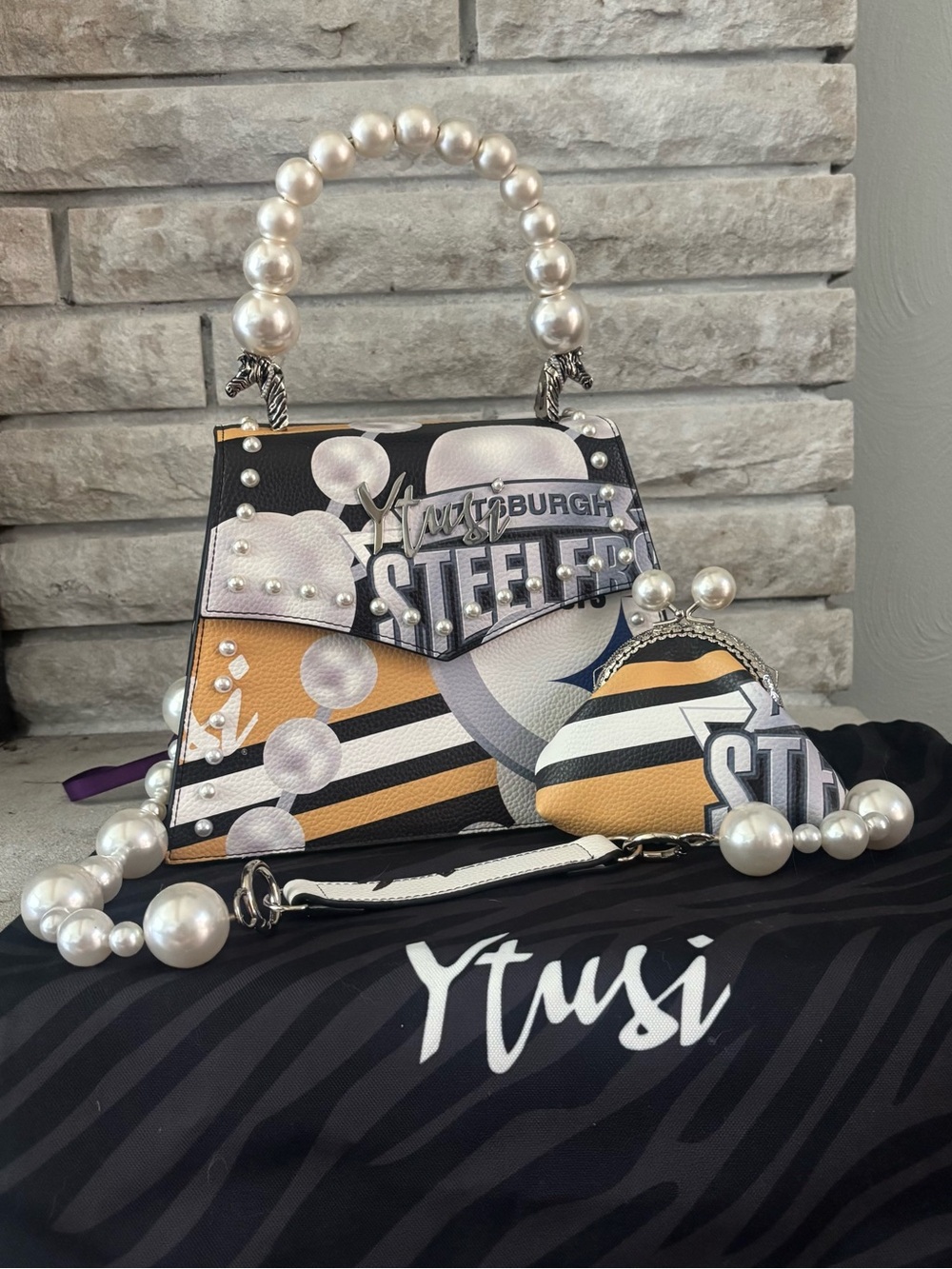 YTUSI House of Pearls Pittsburgh Steelers NWT Handbag & Coin Purse Set